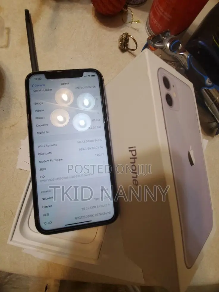 Apple iPhone 11 64 GB Purple