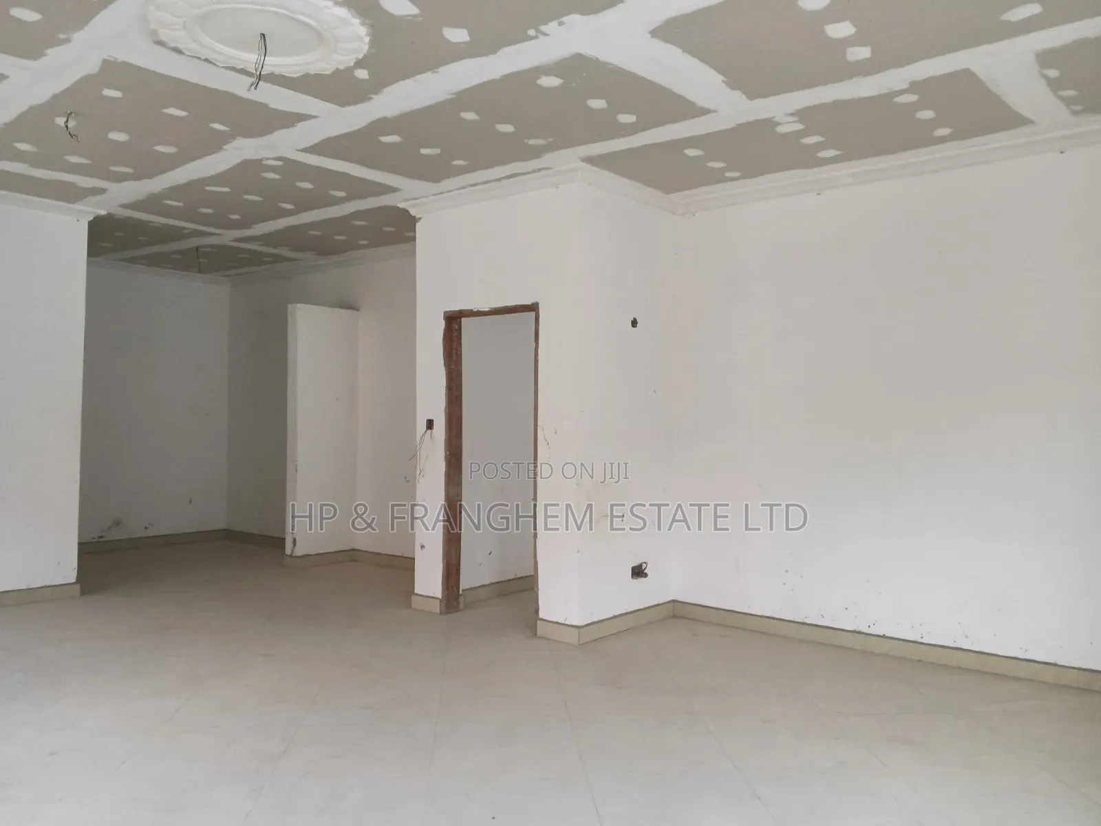 4bdrm Duplex in Hp & Franghem Estate, Accra Metropolitan for sale