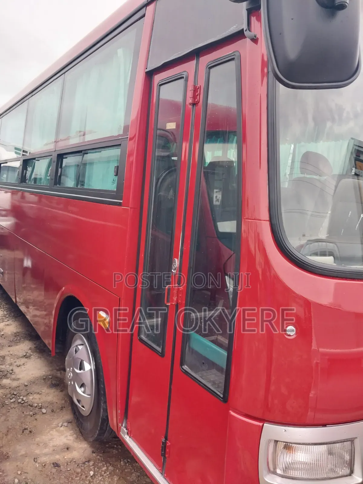 Hyundai Aero Town 2010 Red