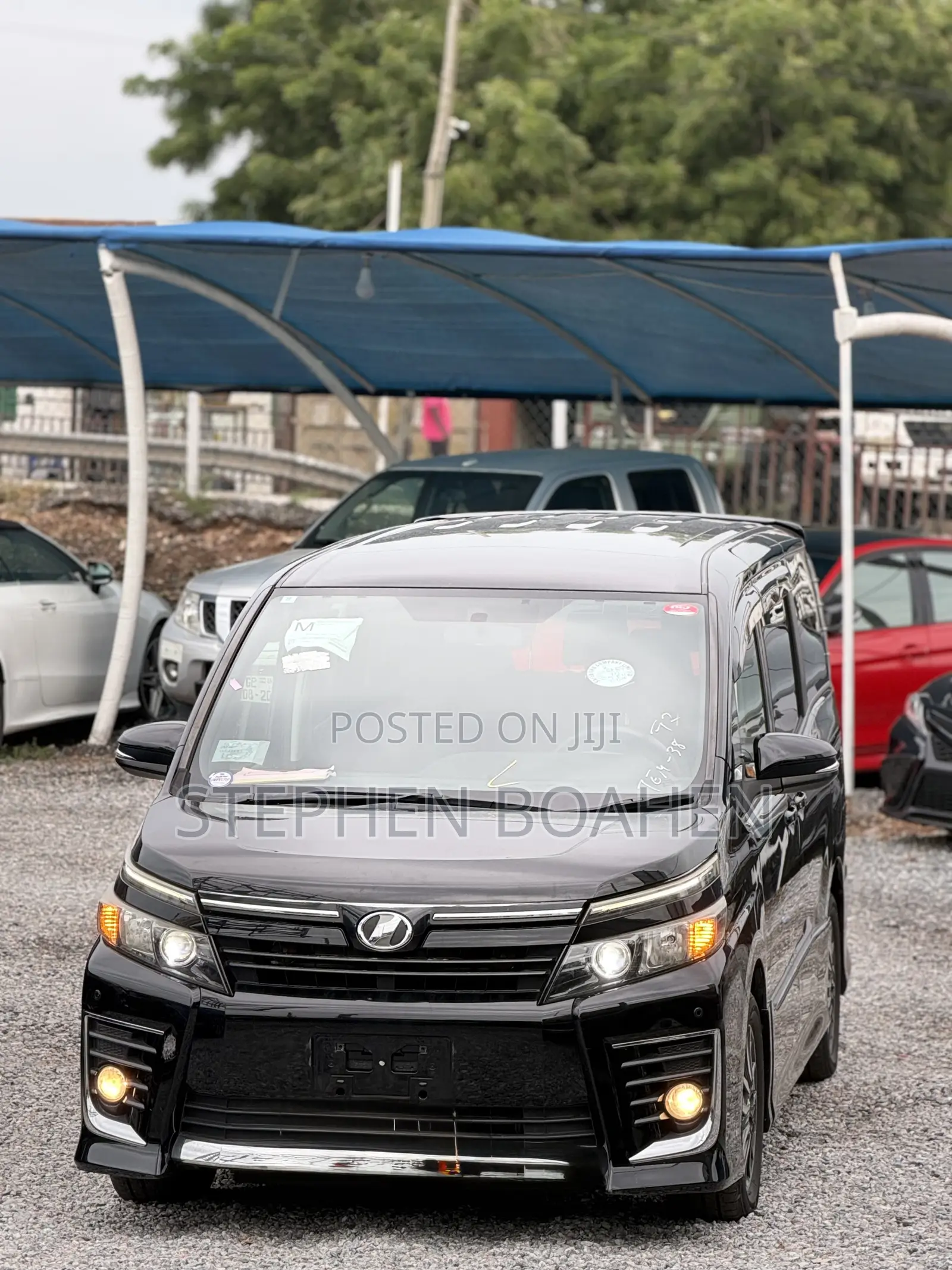 Toyota Voxy 2015 Black