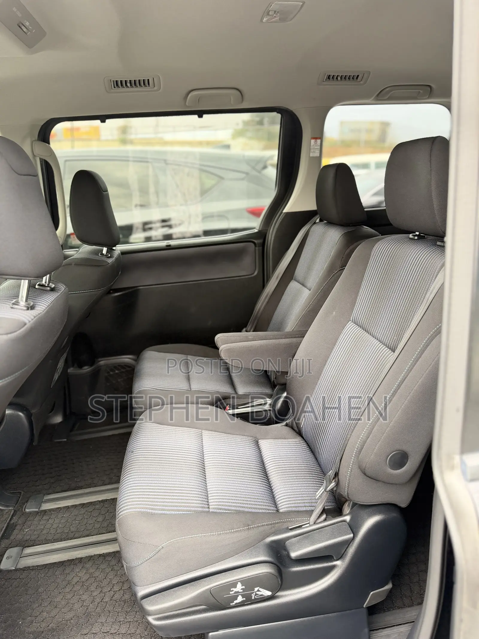 Toyota Voxy 2015 Black
