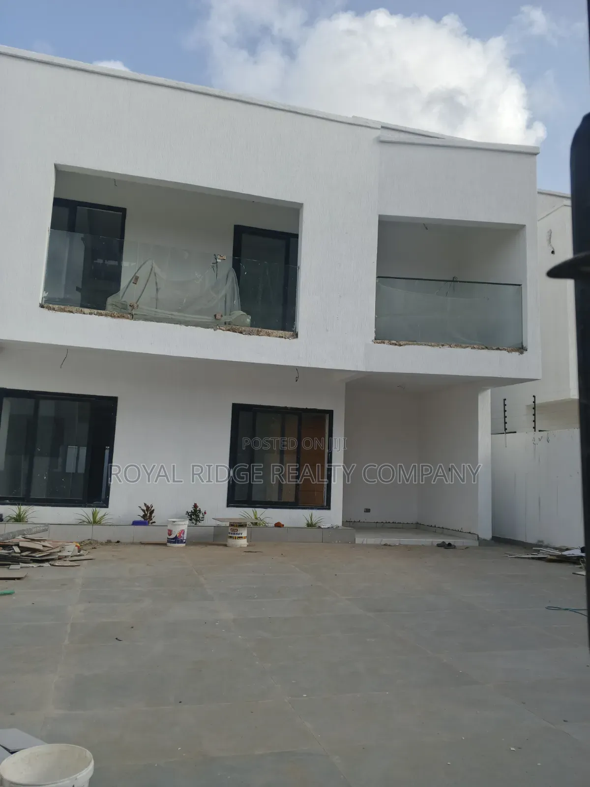 4bdrm House in Burma Hills Close To, Accra Metropolitan for sale