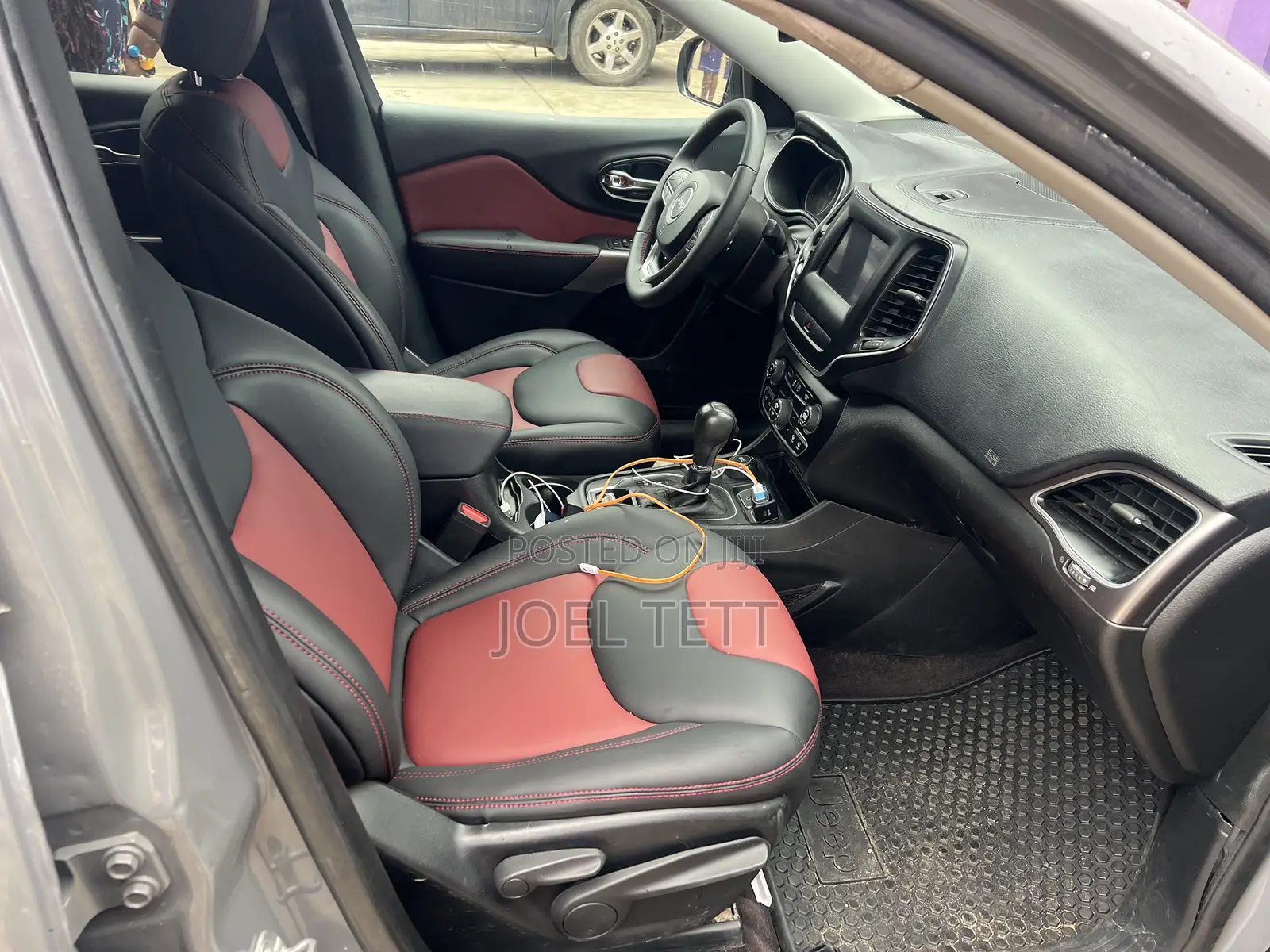 Jeep Cherokee Latitude 4x4 2019 Gray