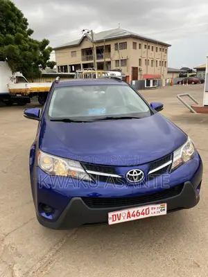 Toyota RAV4 2016 Blue