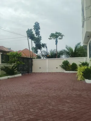 Furnished 2bdrm Apartment in Burma Hills Close To, Accra Metropolitan