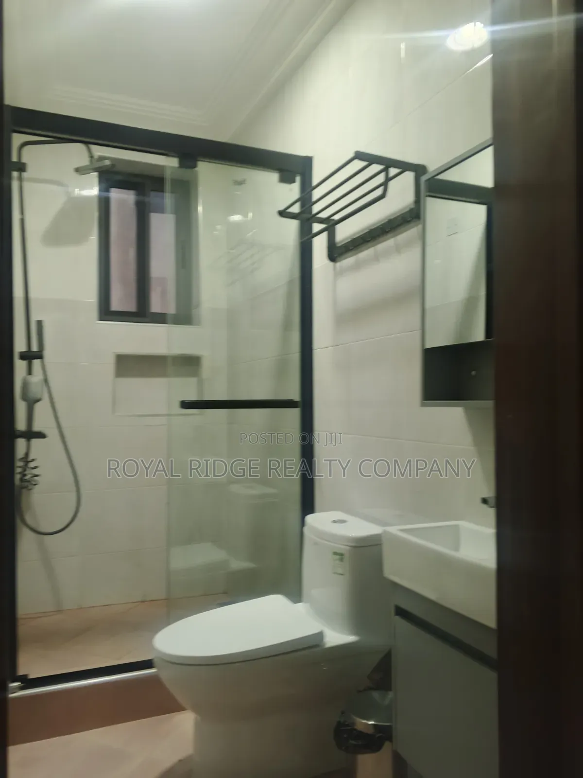Furnished 2bdrm Apartment in Burma Hills Close To, Accra Metropolitan