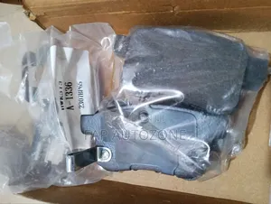 10755. Genuine Ceramic Honda Accord Brake Pads Imported From Usa.