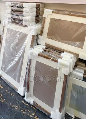Wooden Picture Frame (Natural Oak)