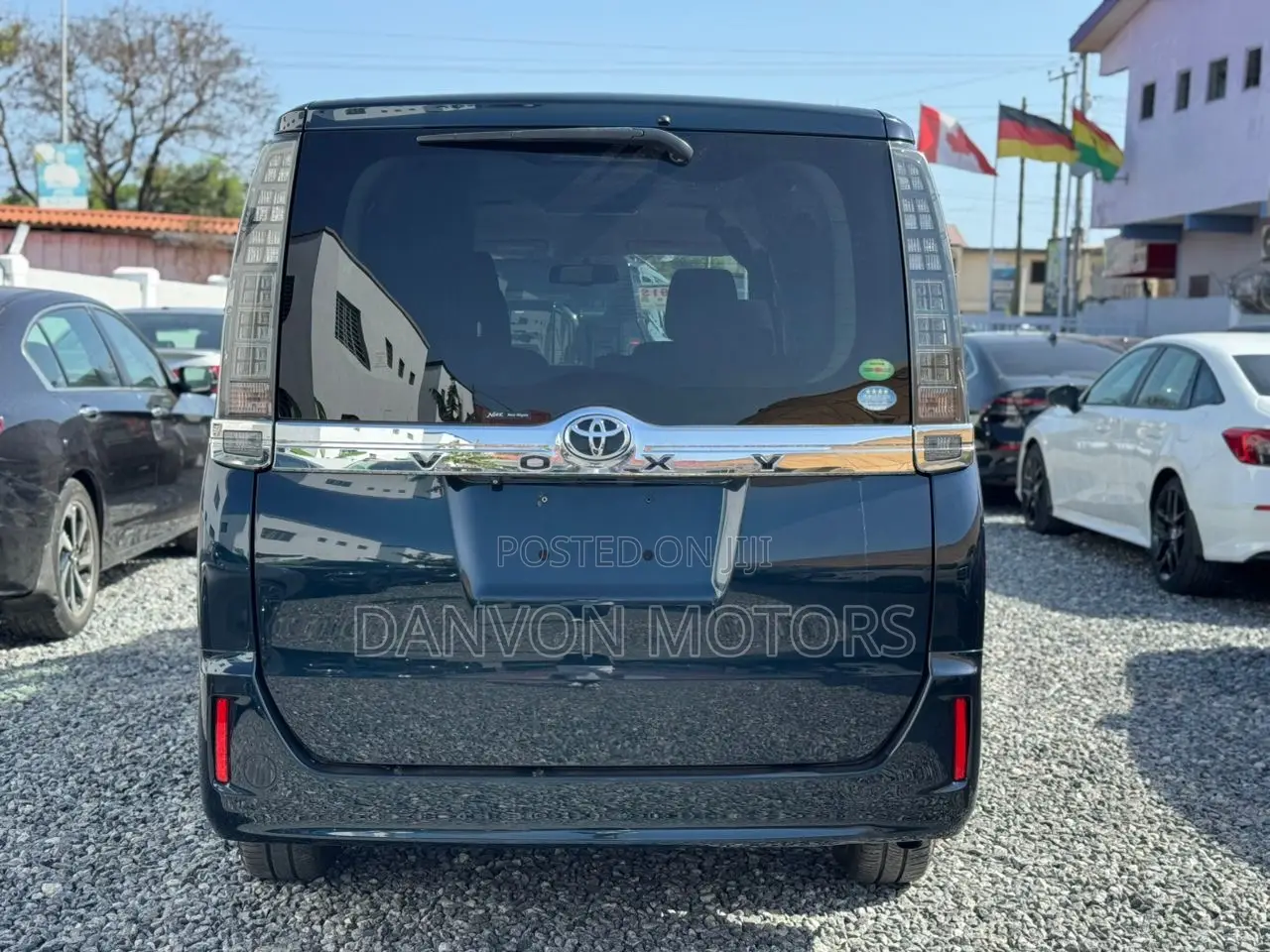 Toyota Voxy 2015 Black