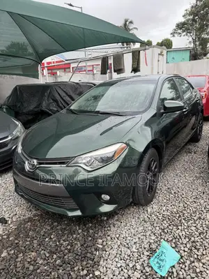 Toyota Corolla LE 4dr Sedan (1.8L 4cyl CVT) 2015 Green