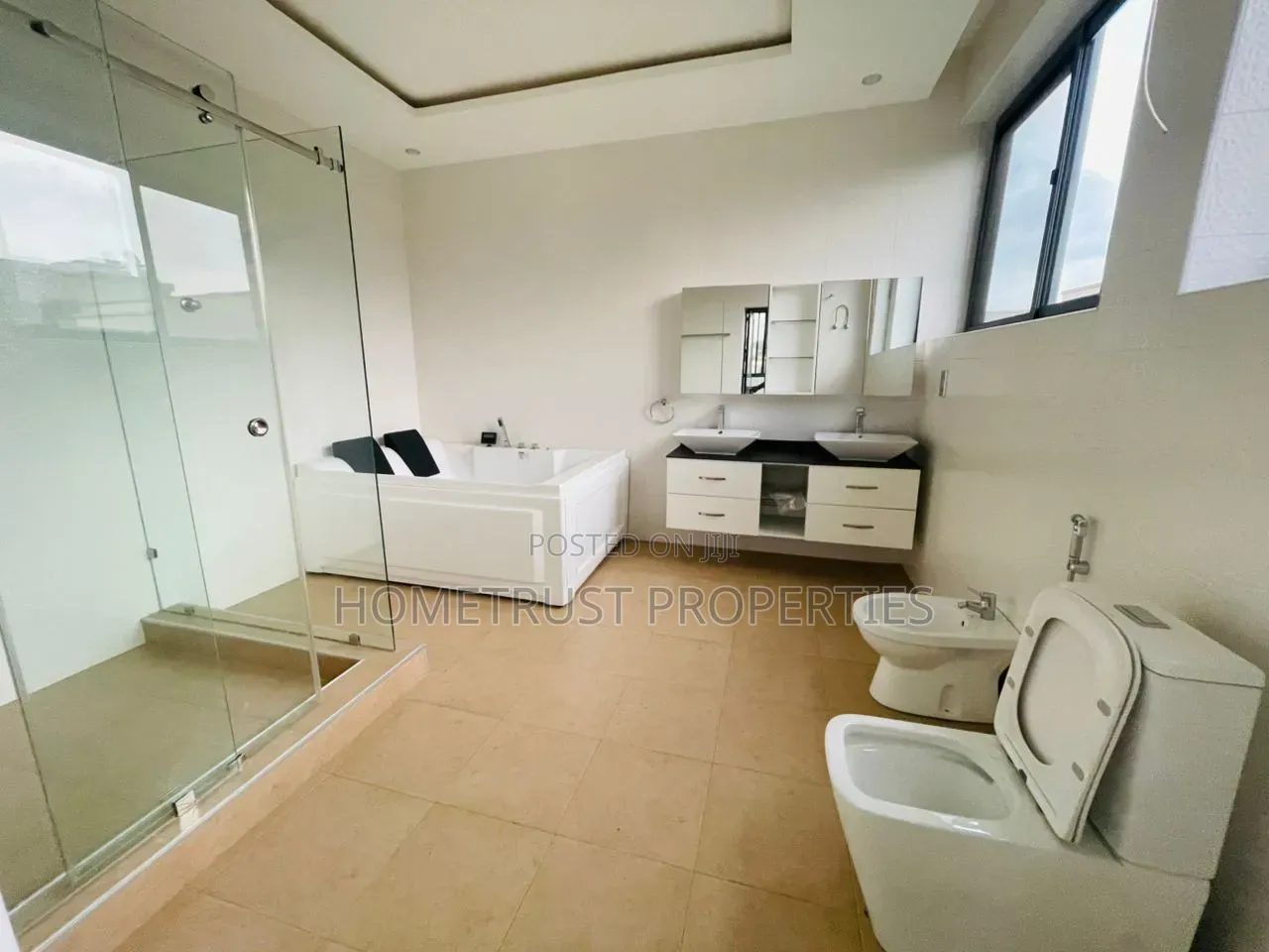 5bdrm Duplex in Roman Ridge, Police Station for sale