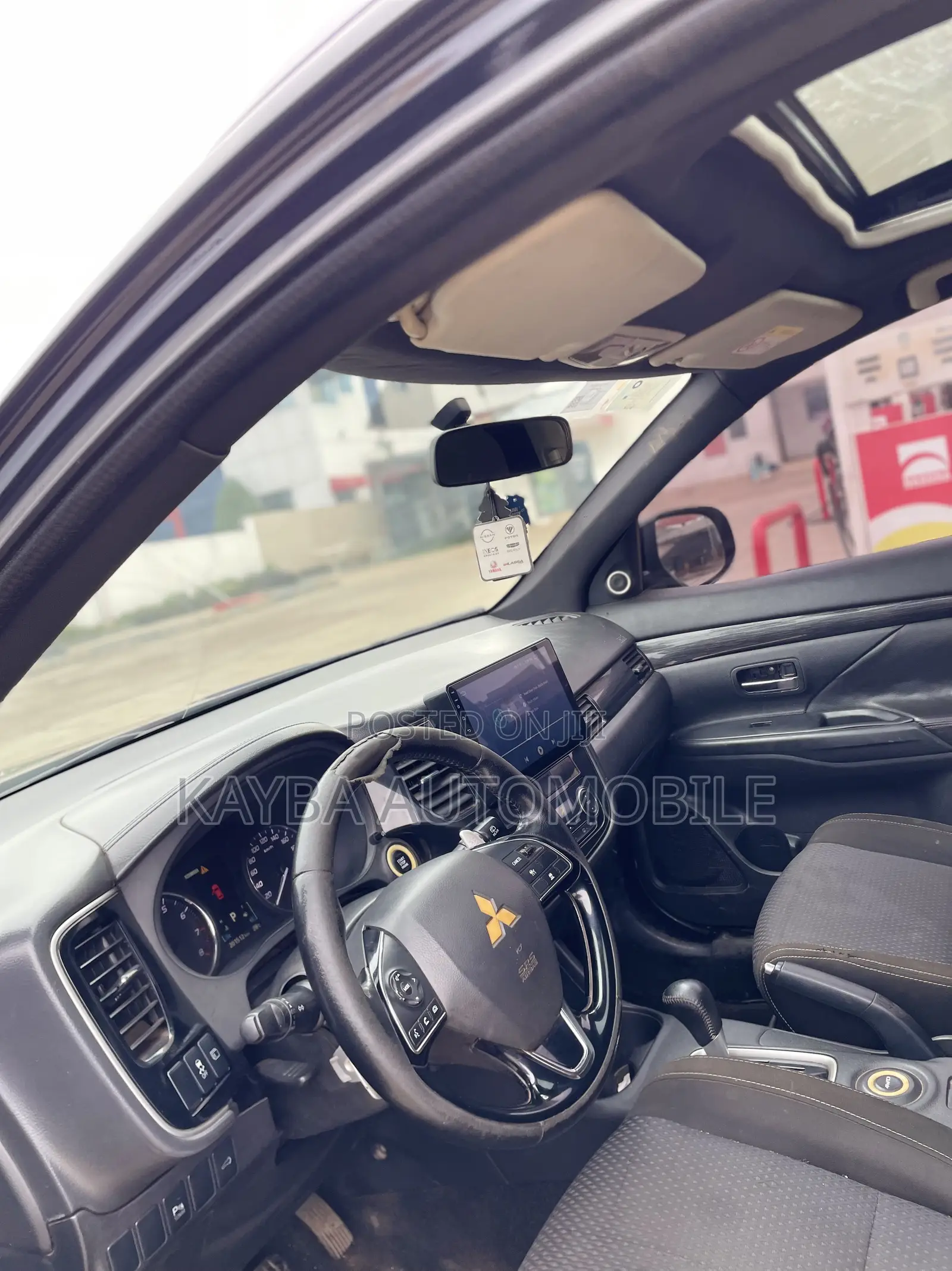 Mitsubishi Outlander 2016 Black