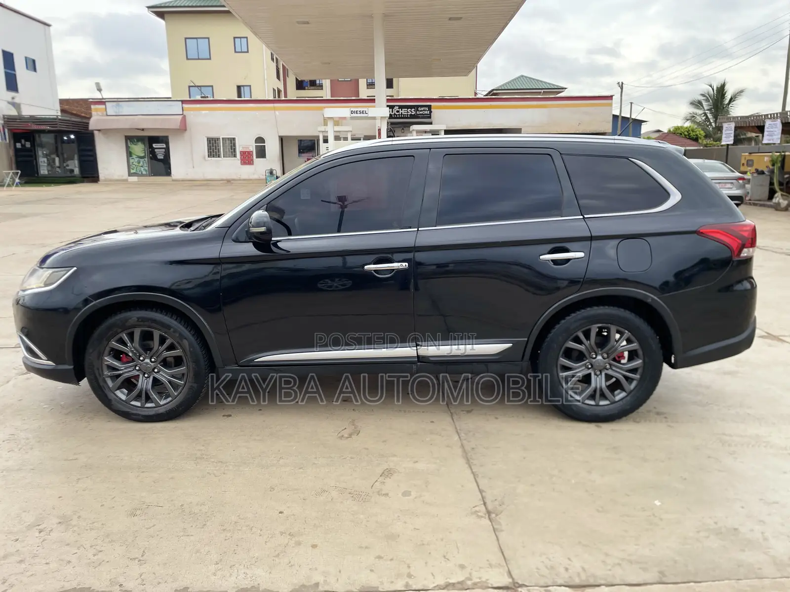 Mitsubishi Outlander 2016 Black