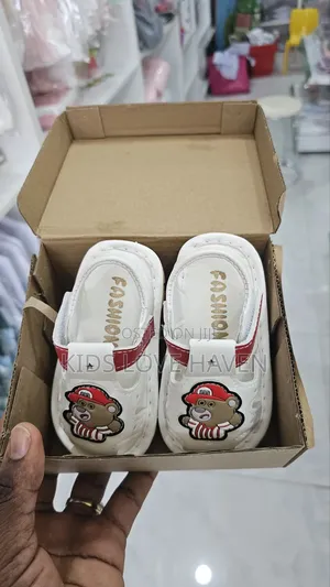 Baby and Toddler Shoe (Sound Making Shoe )