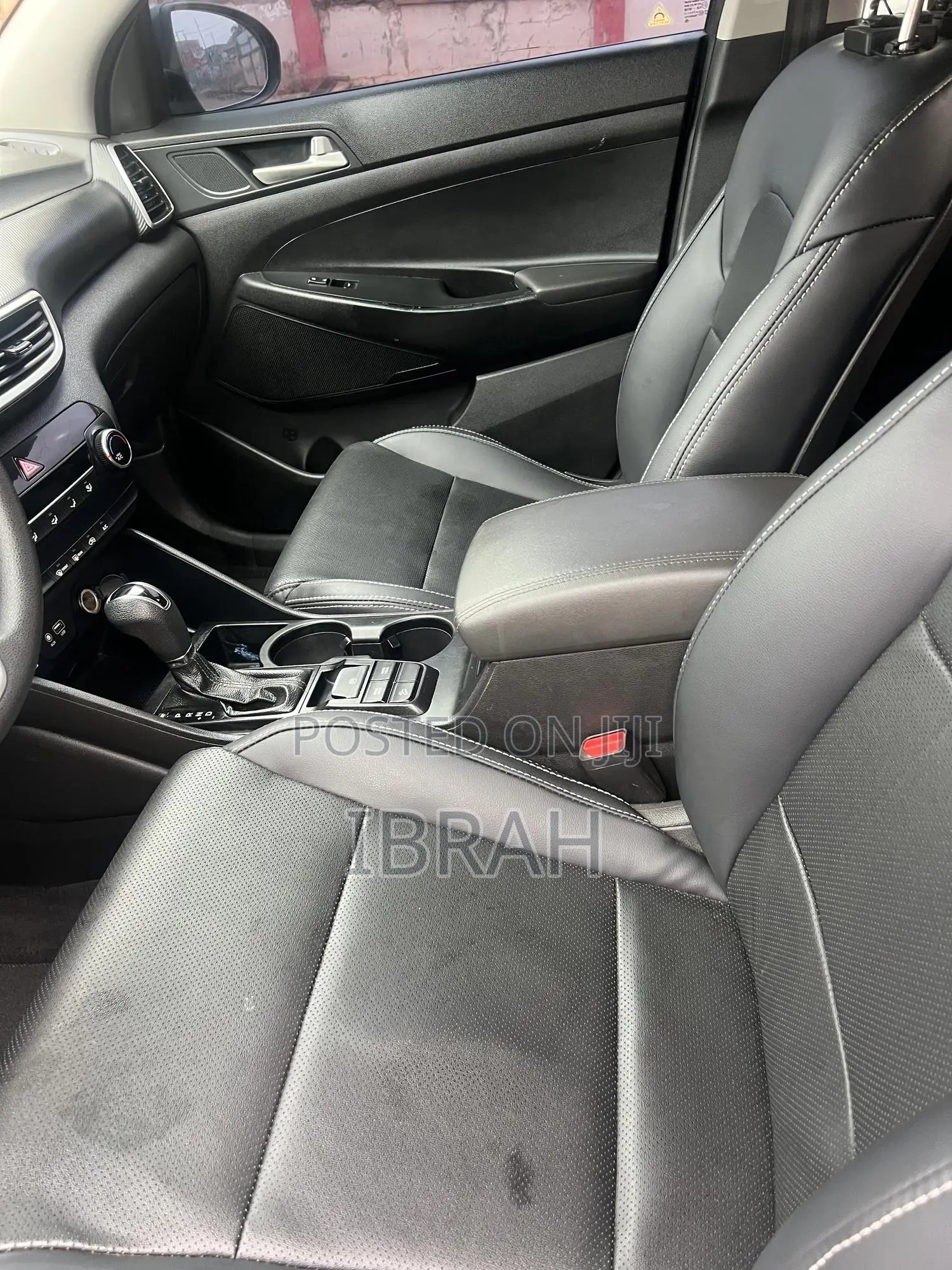 Hyundai Tucson SE 2021 Gray