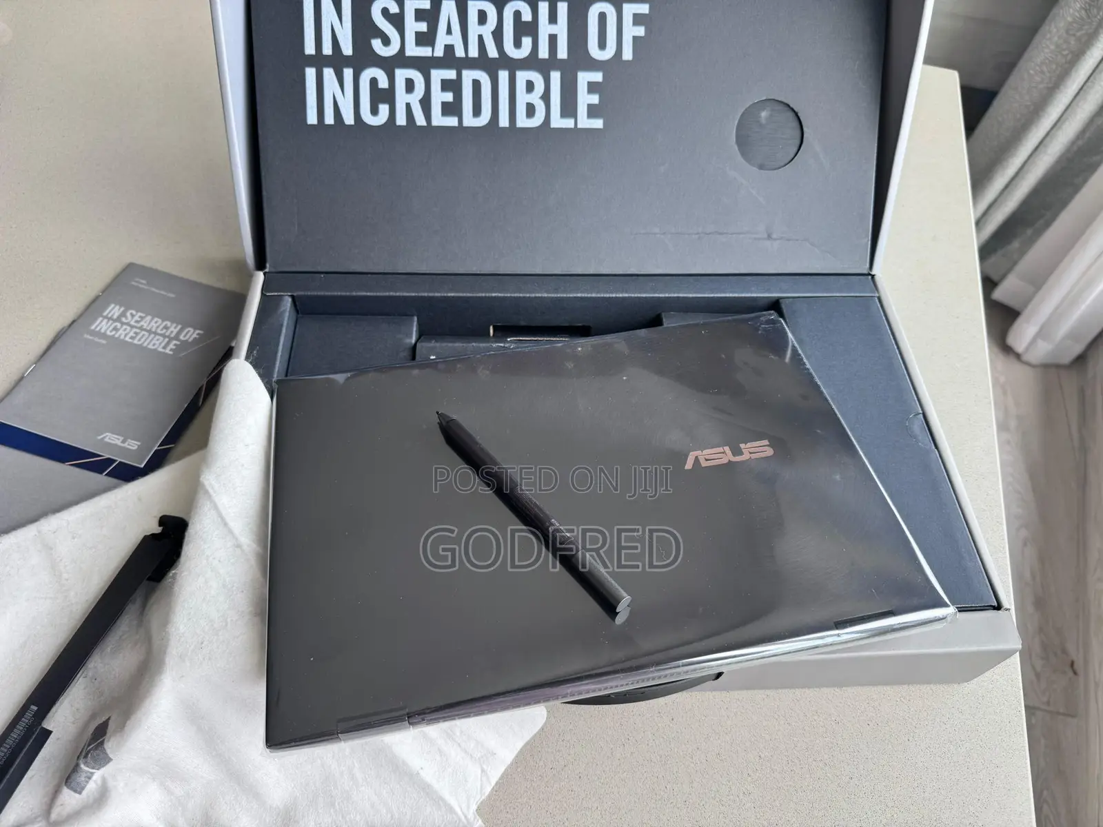 New Laptop Asus ZenBook Flip S UX370UA 16GB Intel Core i7 SSD 512GB