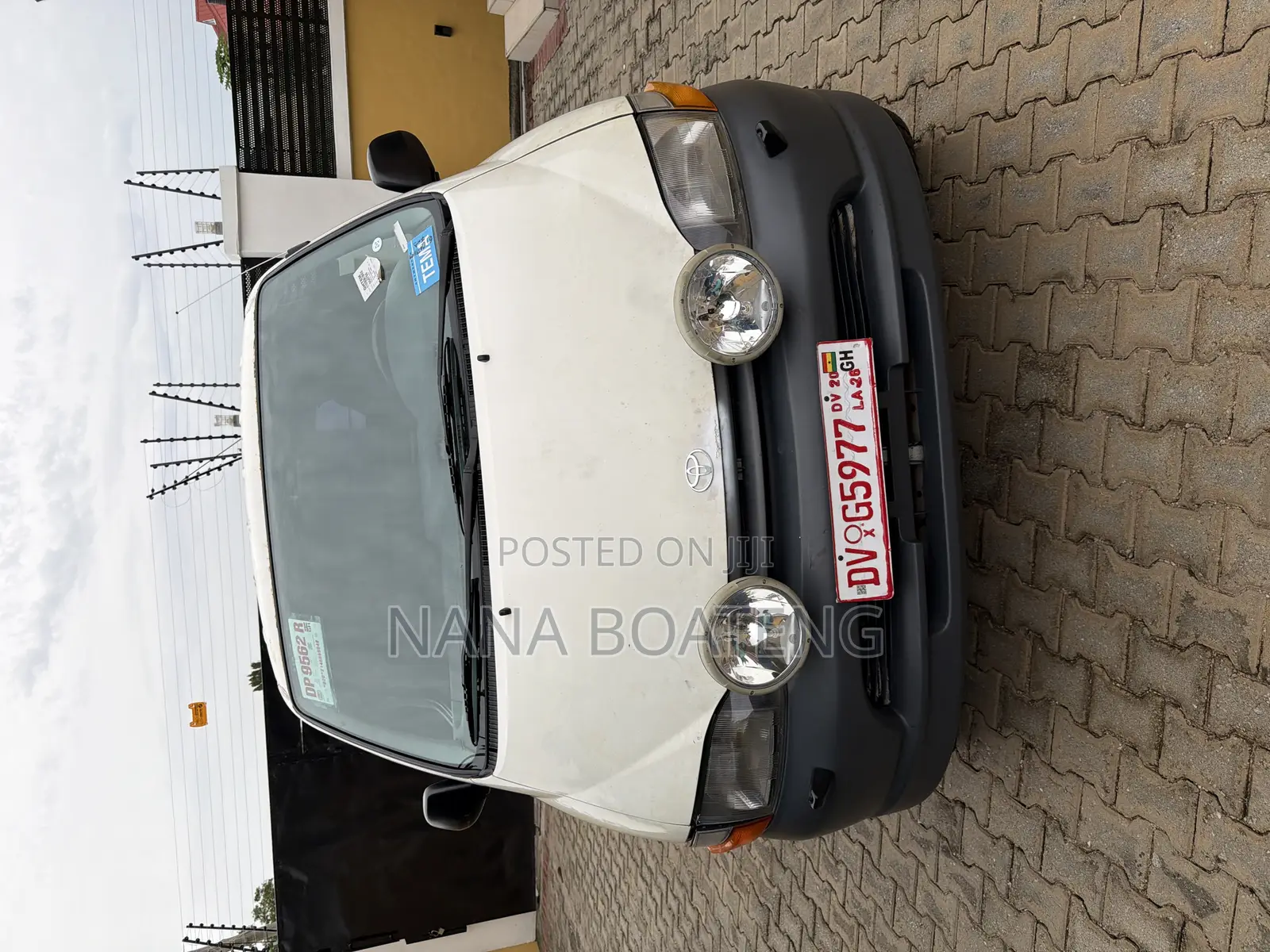 Toyota HiAce 1999 White