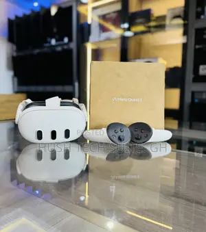 Meta Quest 3 128gb Vr Comes With It Box.