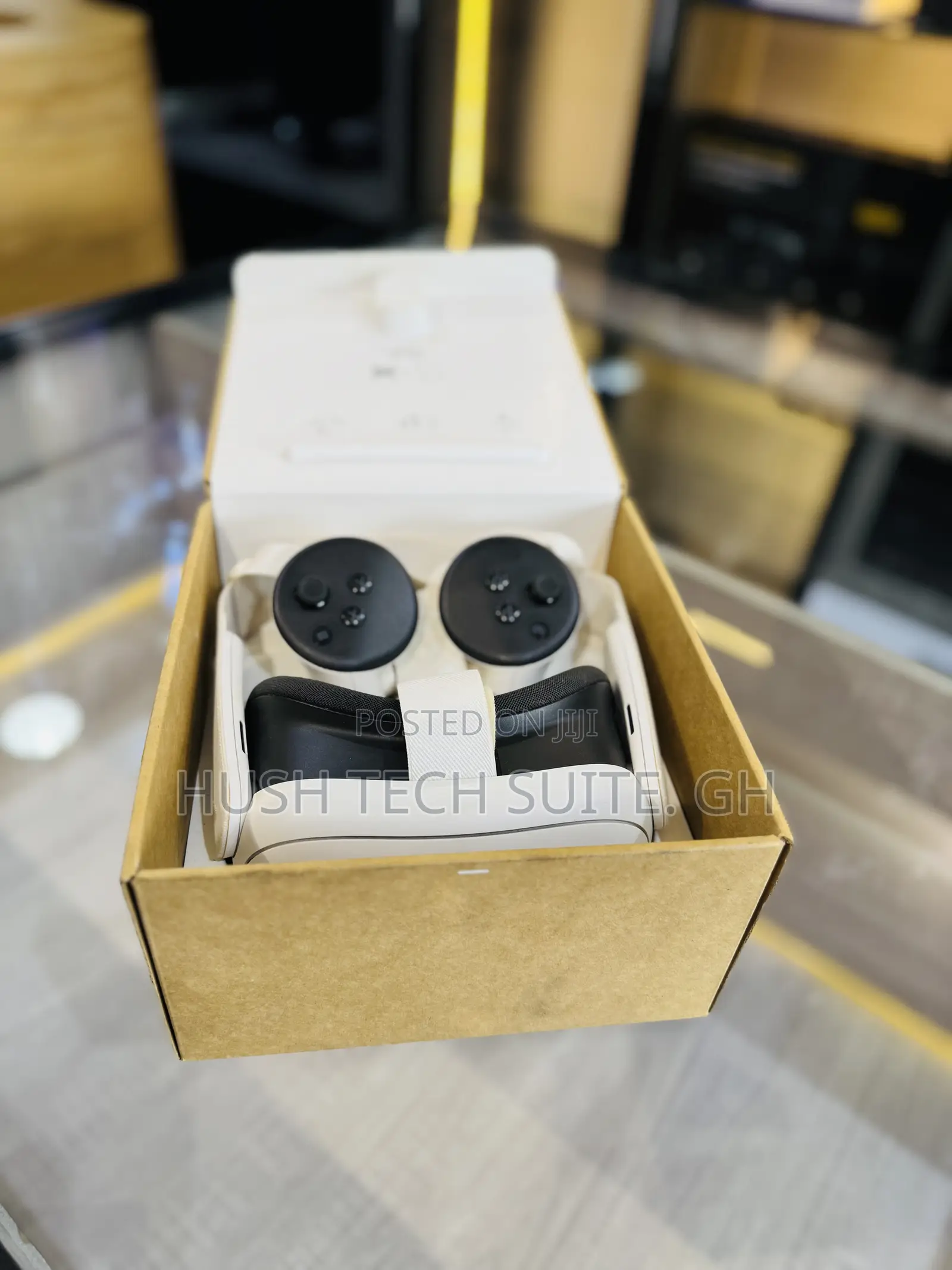 Meta Quest 3 128gb Vr Comes With It Box.