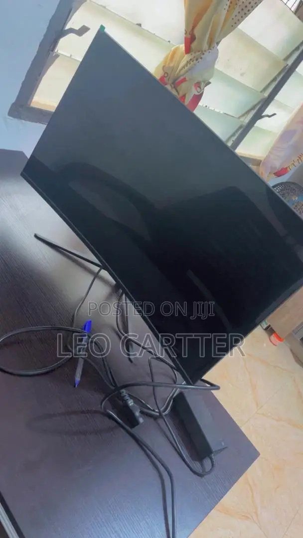 Curved Monitor