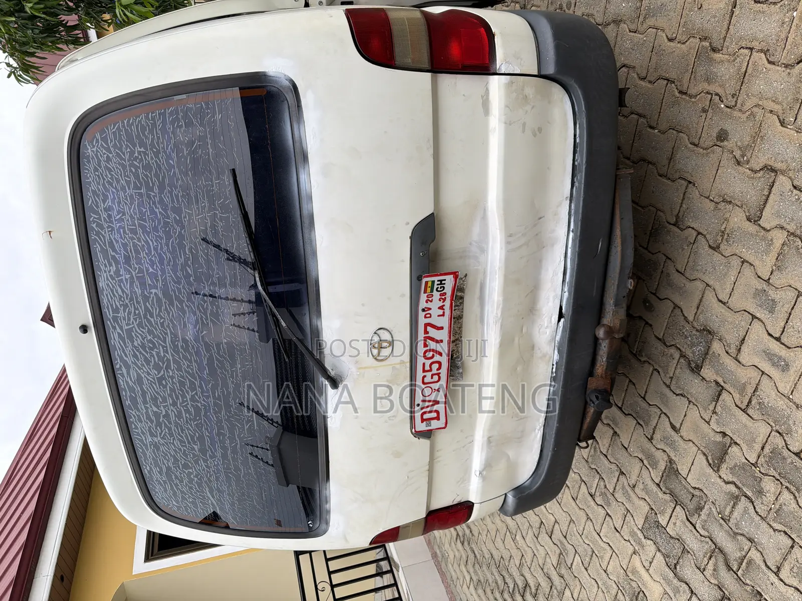 Toyota HiAce 1999 White