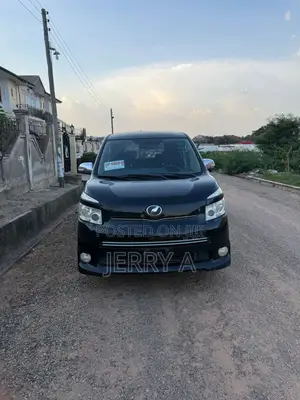 Toyota Voxy 2012 Black