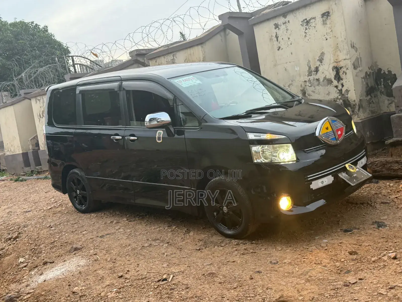 Toyota Voxy 2012 Black
