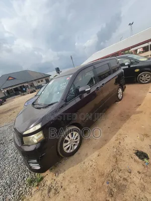 Toyota Voxy 2010 Black