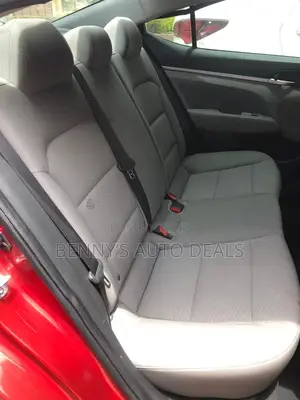 Hyundai Elantra 2020 Red