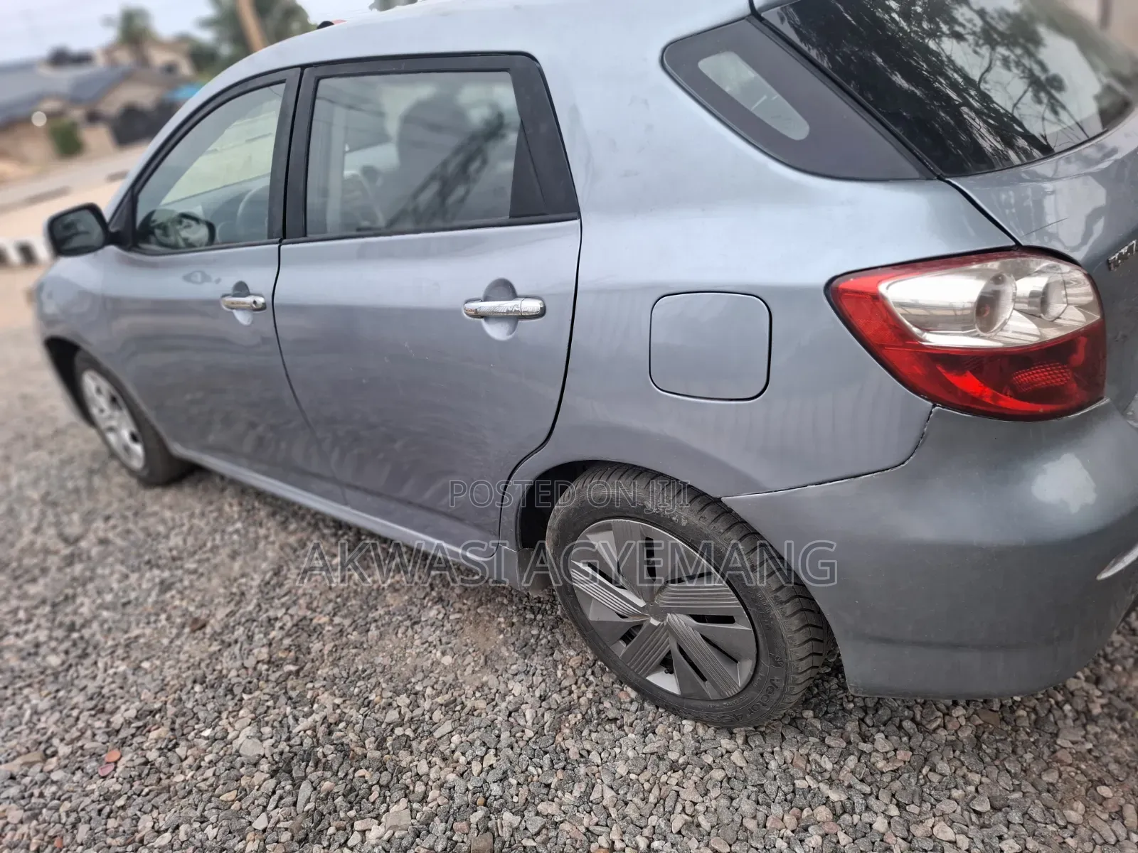 Toyota Matrix Hatchback FWD (1.8L 4cyl 5M) 2010 Blue