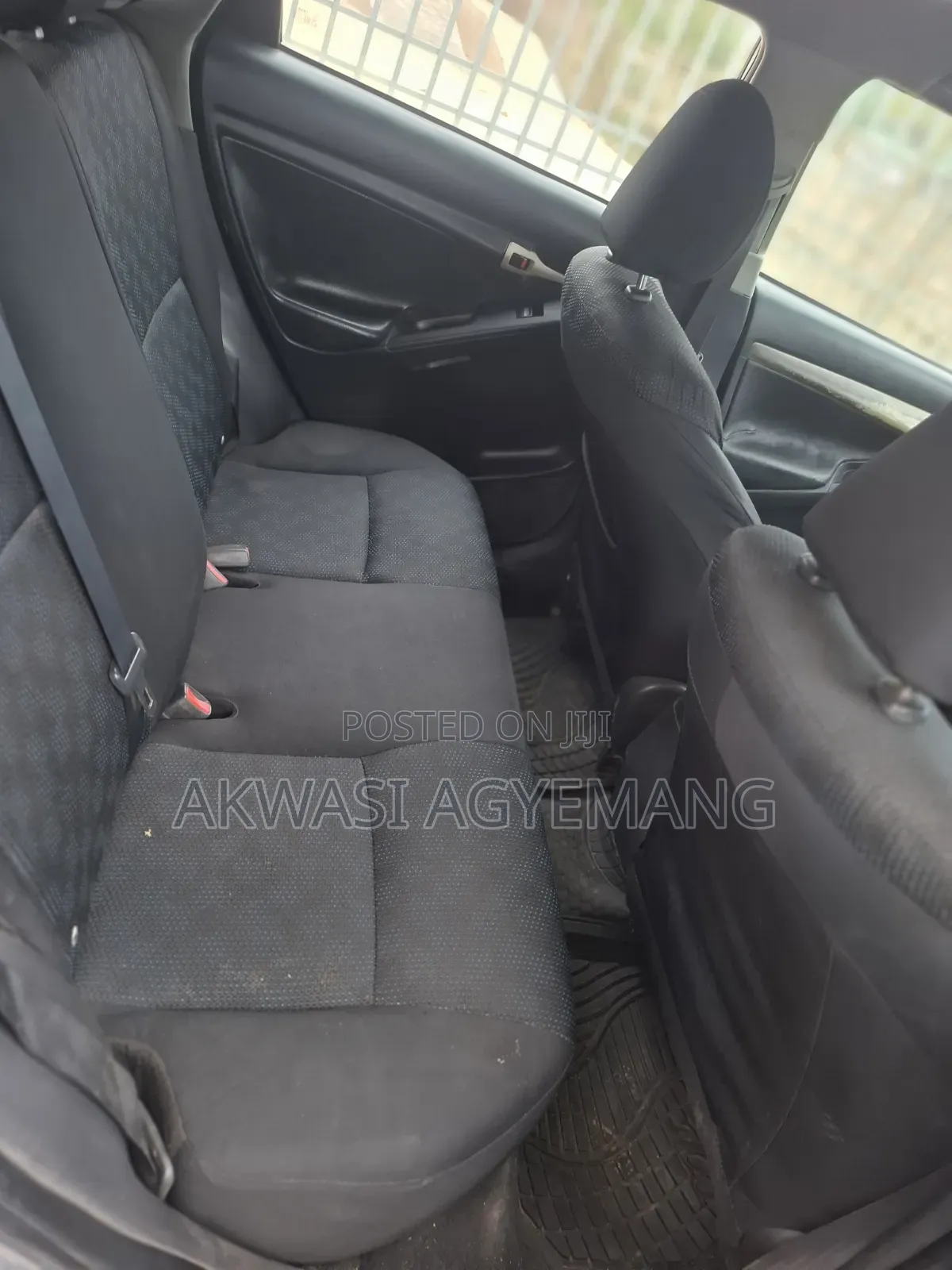 Toyota Matrix Hatchback FWD (1.8L 4cyl 5M) 2010 Blue
