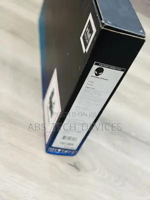 New Laptop Alienware M16 16GB Intel Core 7 SSD 1T
