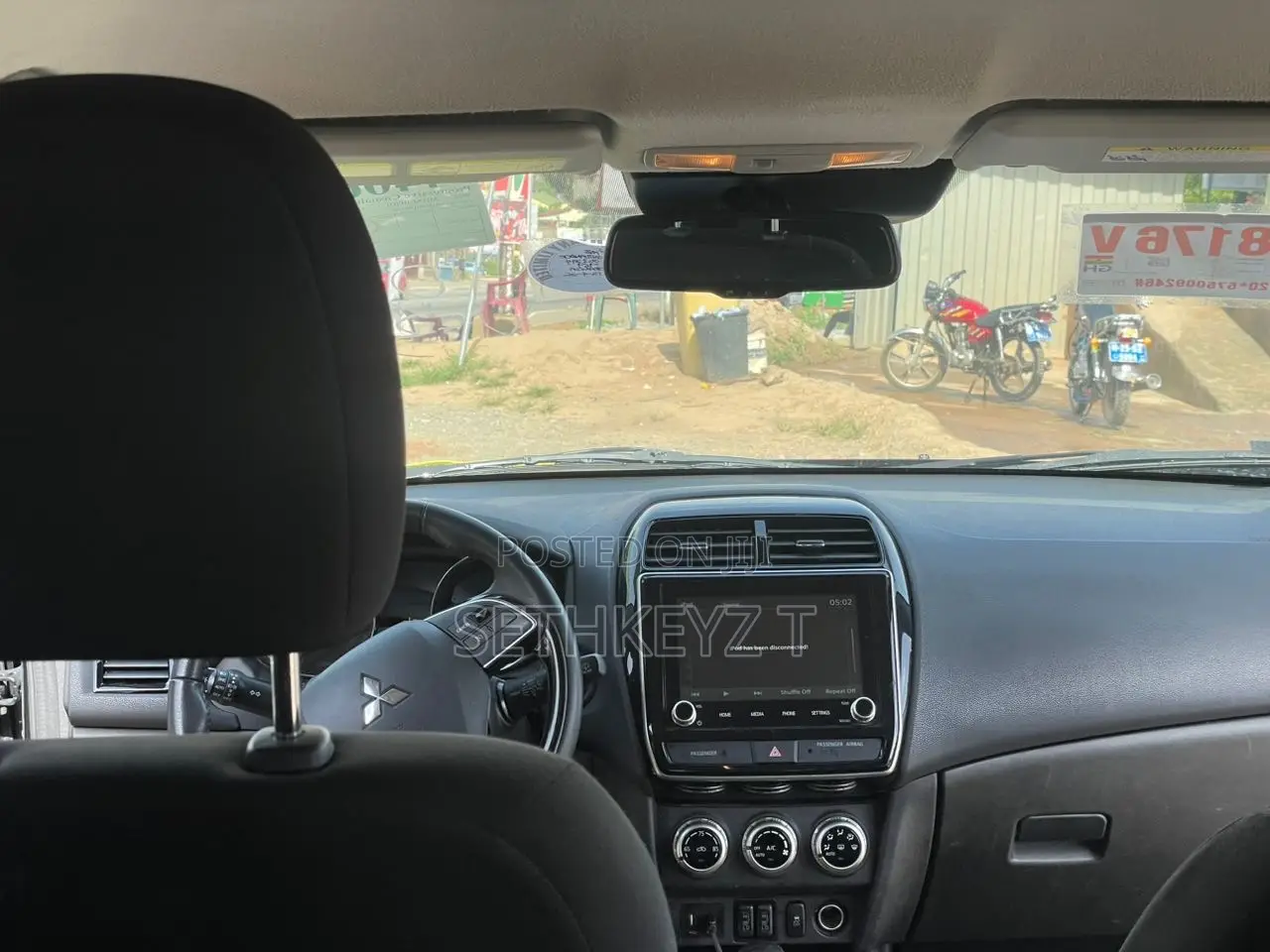 Mitsubishi Outlander 2022 Black
