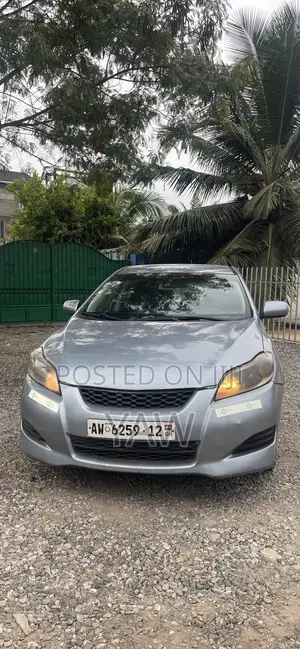 Toyota Matrix Hatchback FWD (1.8L 4cyl 5M) 2009 Blue