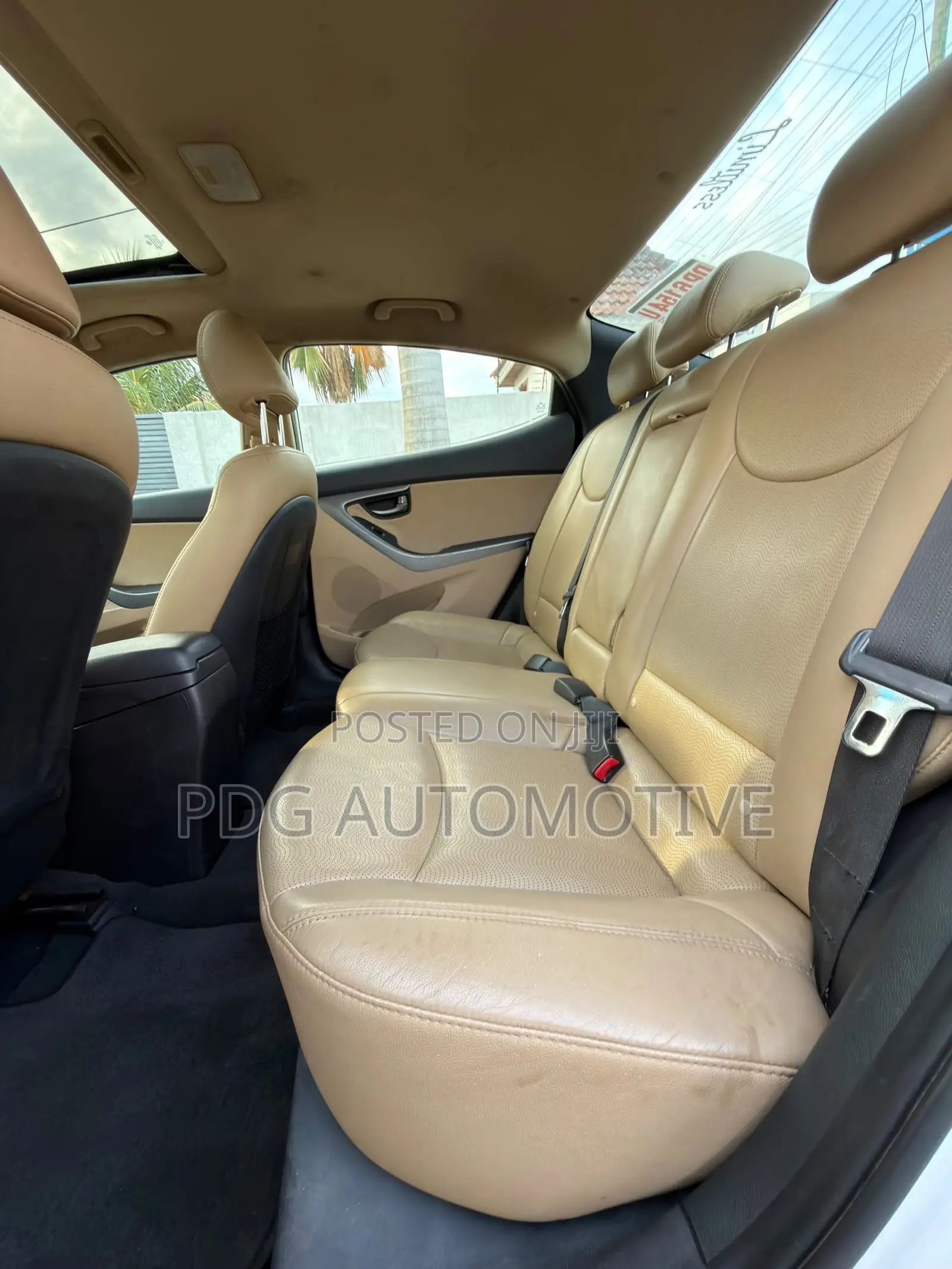 Hyundai Elantra 2013 White