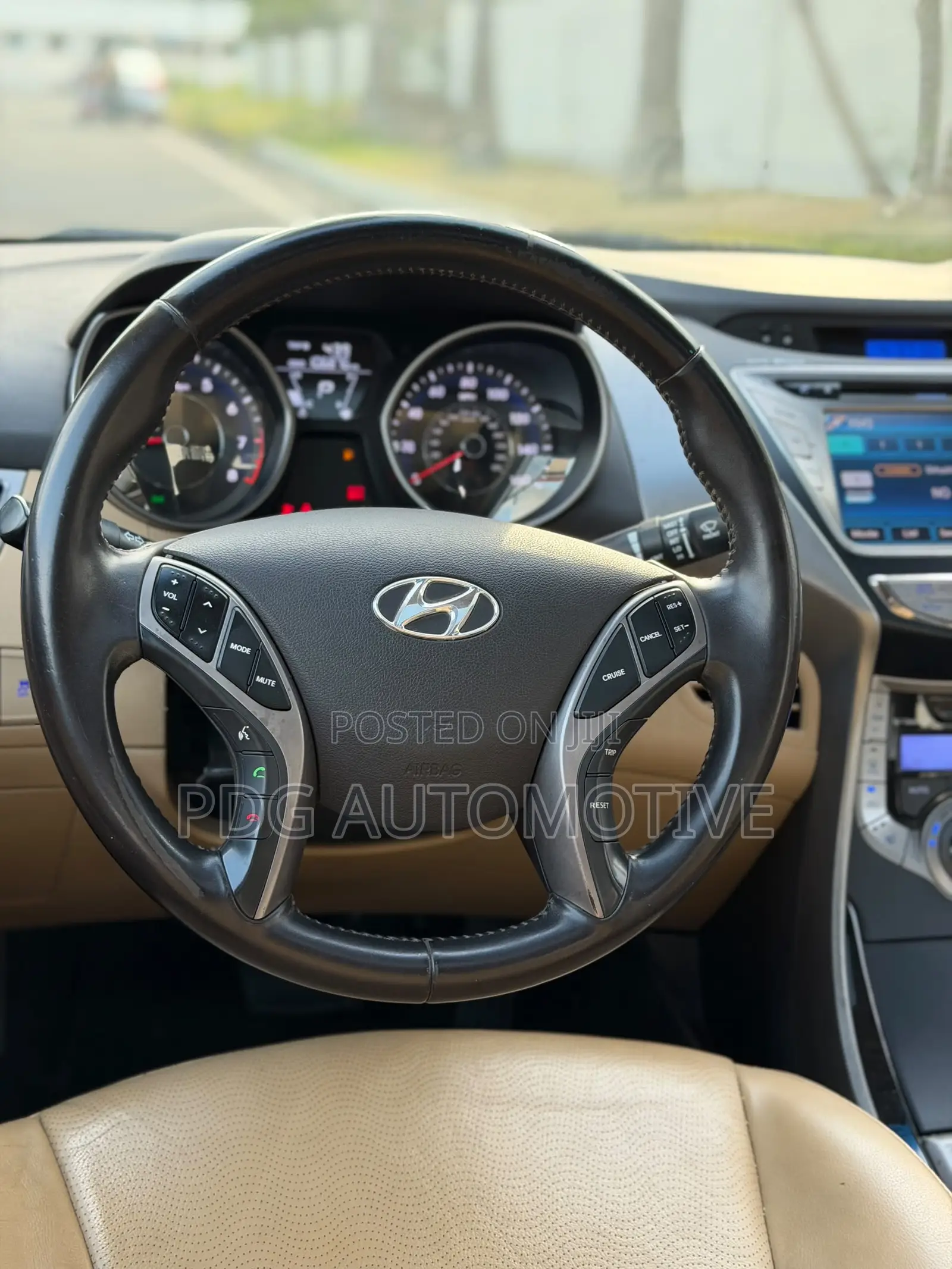 Hyundai Elantra 2013 White