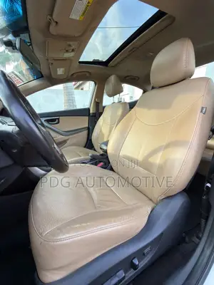 Hyundai Elantra 2013 White