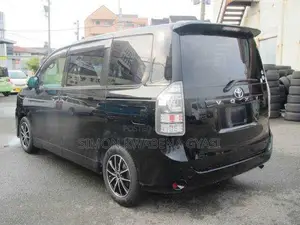 Toyota Voxy 2010 Black