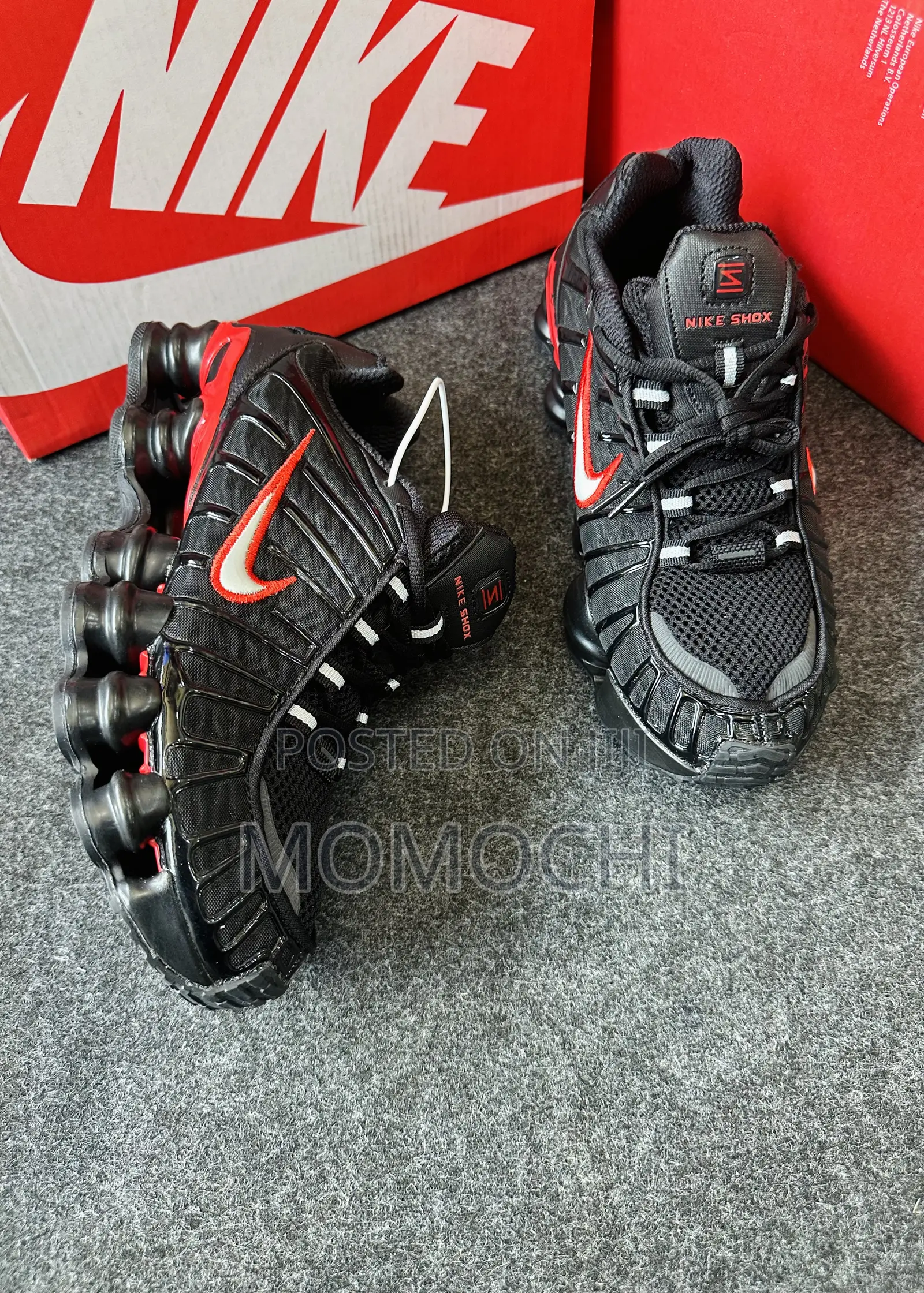 Nike Sneakers