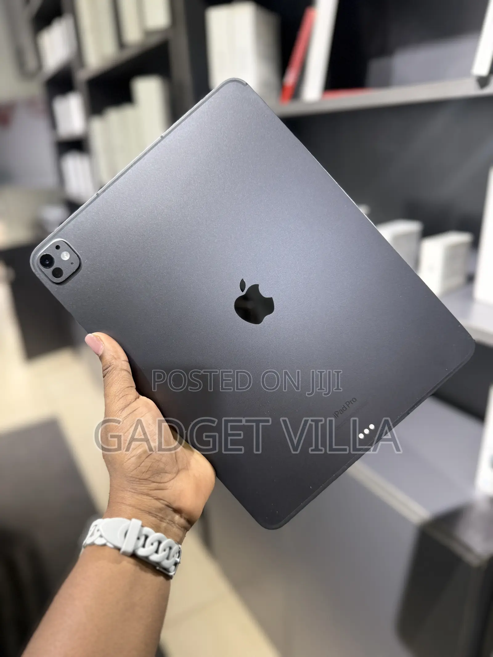 Apple iPad Pro 13 (2024) 1 TB Gray