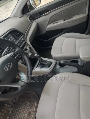 Hyundai Elantra 2019 Silver