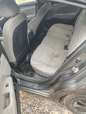 Hyundai Elantra 2019 Silver