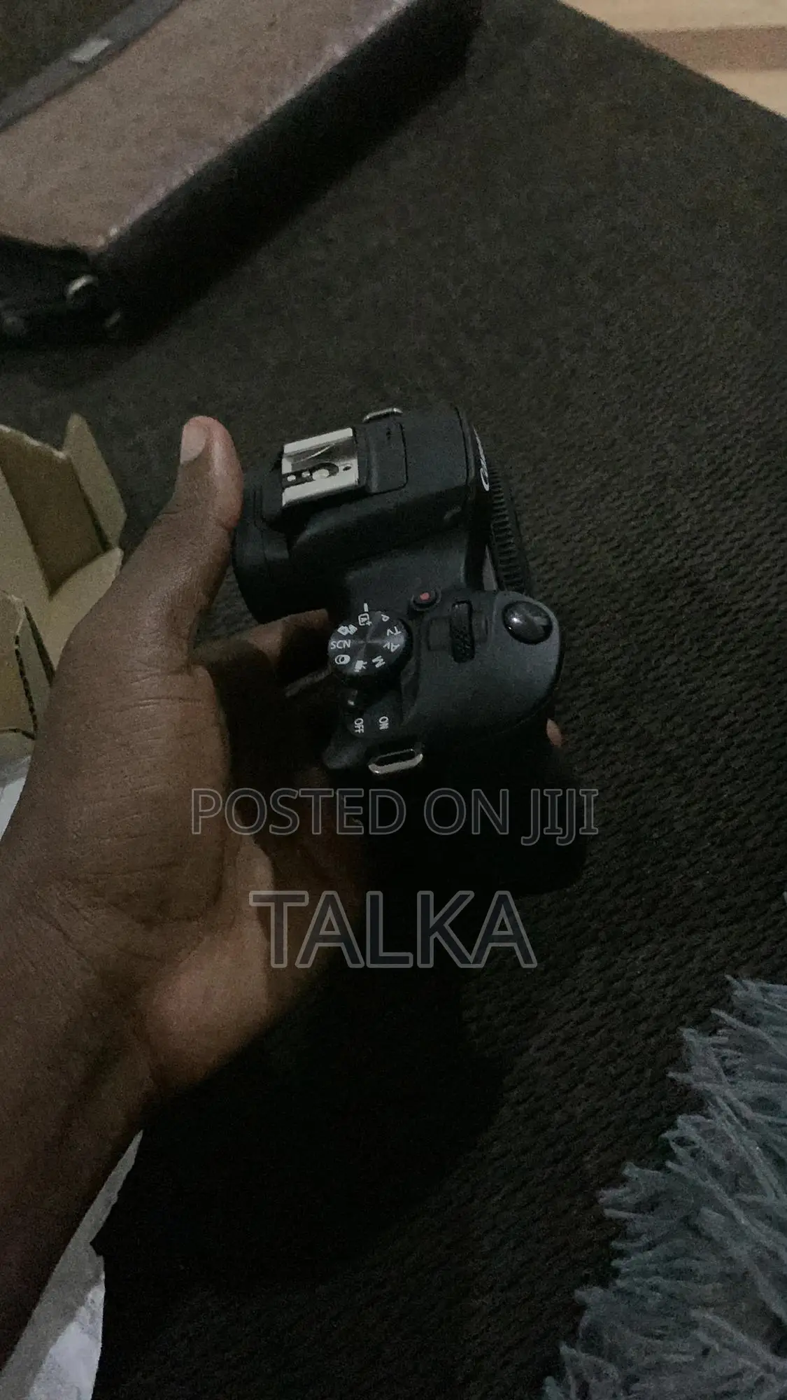 Canon Eos R100 Mirrorless Camera With 2 Lenses 18-45mm + 75-300mm