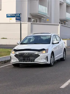 Hyundai Elantra 2019 White
