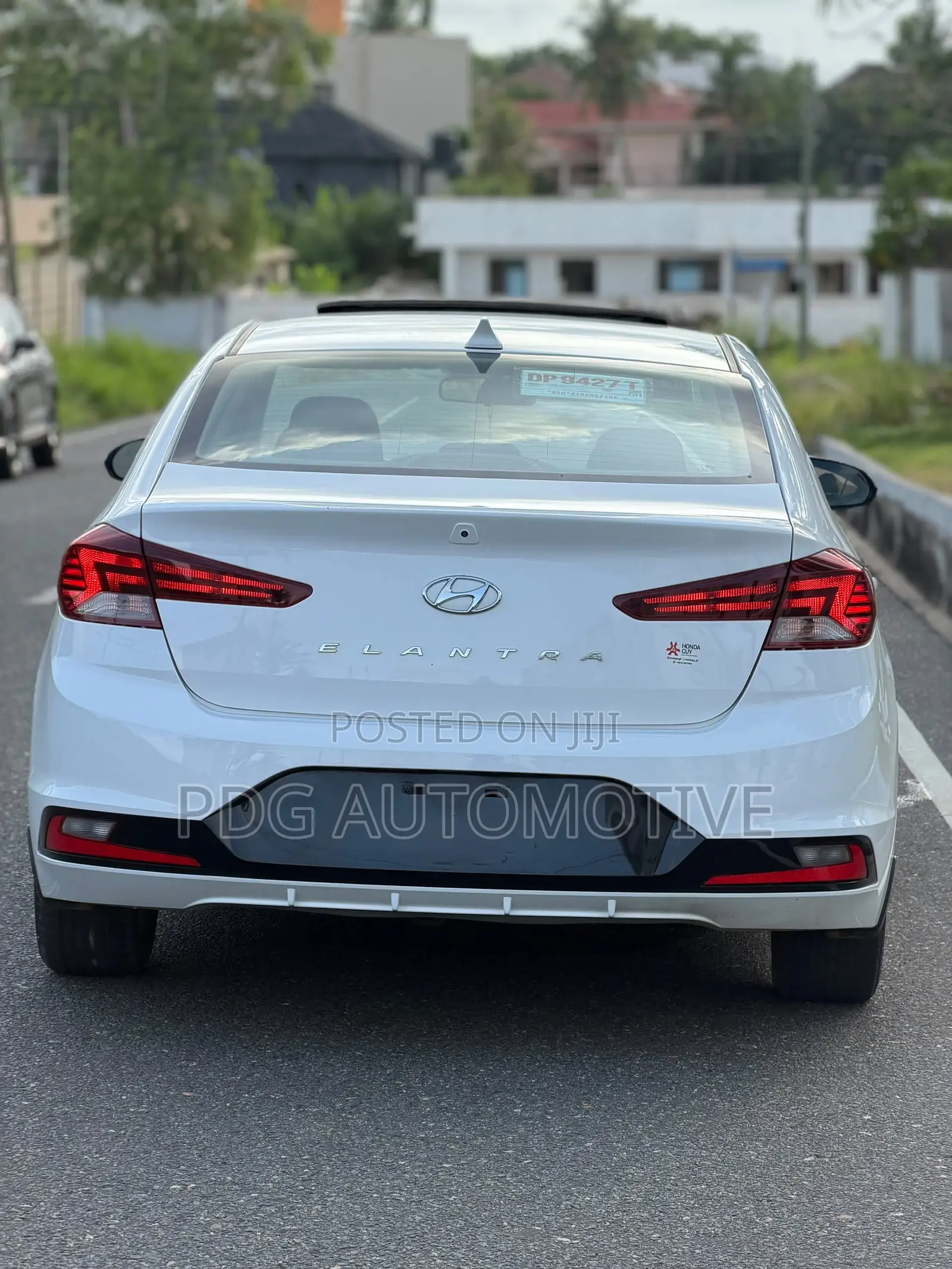 Hyundai Elantra 2019 White