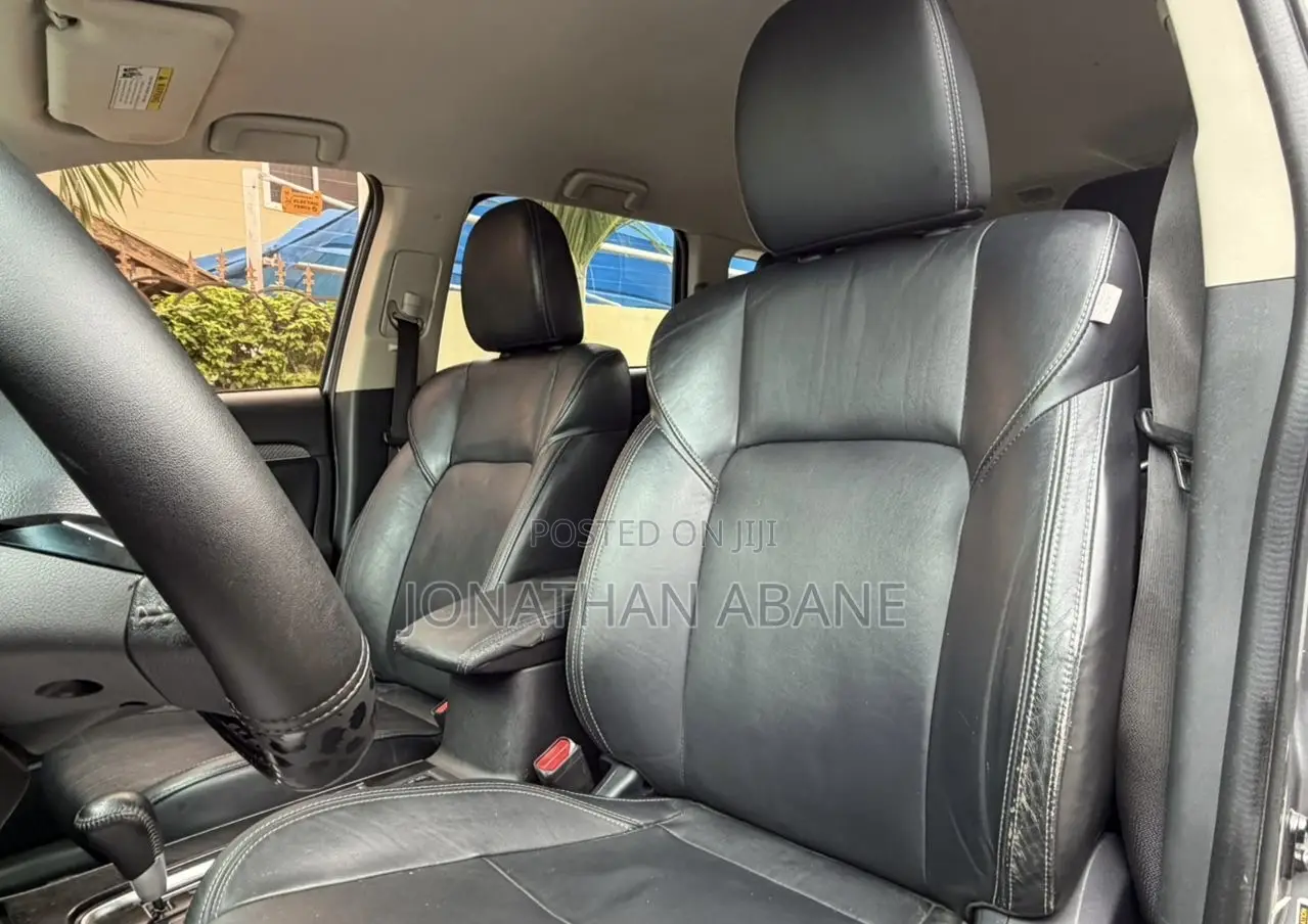 Mitsubishi Outlander 2019 Gray