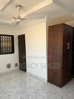 2bdrm Apartment in Legacy Solid Real, New Town for rent