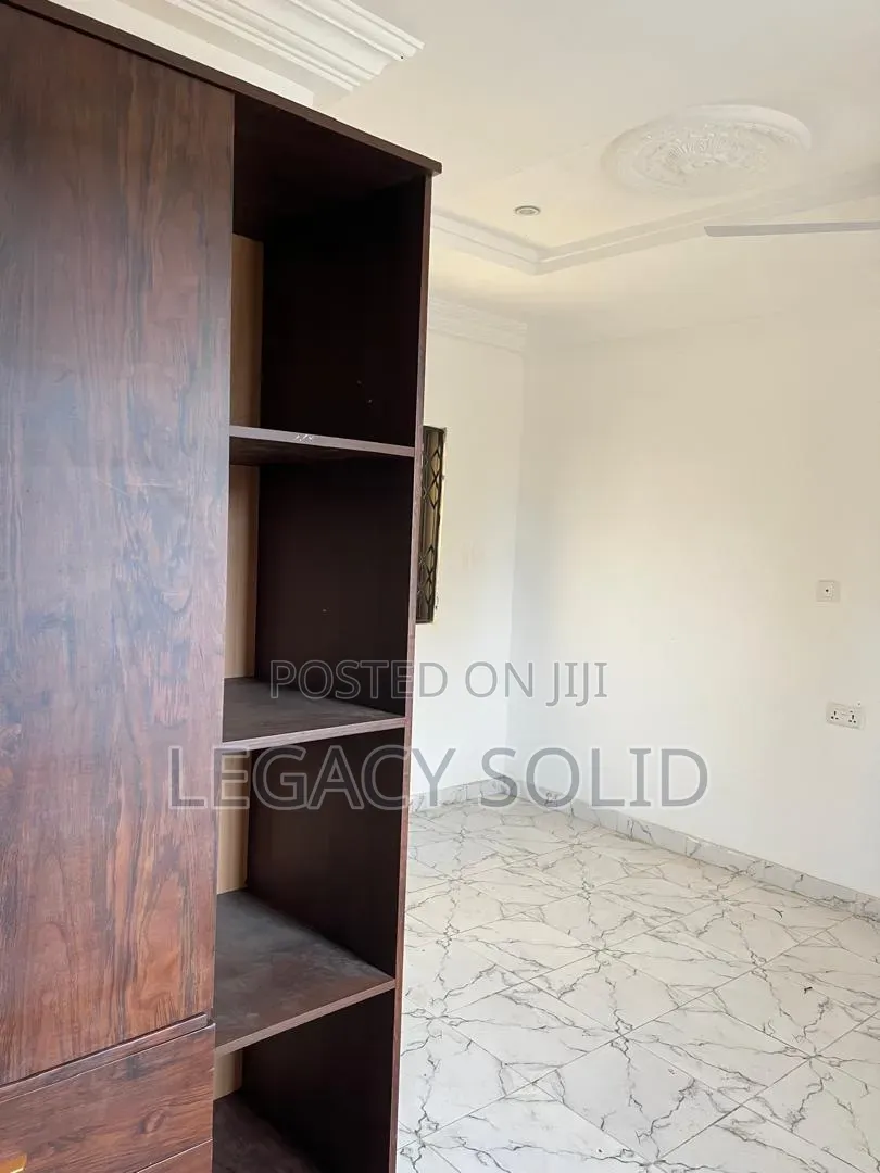 2bdrm Apartment in Legacy Solid Real, New Town for rent