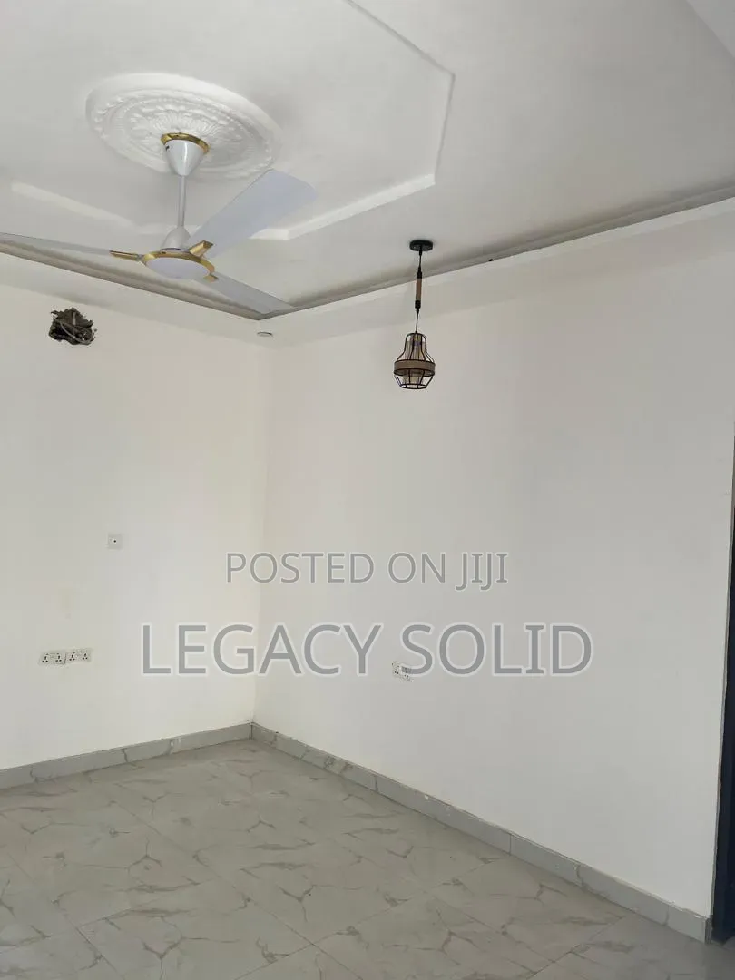 2bdrm Apartment in Legacy Solid Real, New Town for rent