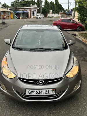 Hyundai Elantra Limited Sedan FWD (1.8L 4cyl 6A) 2013 Brown